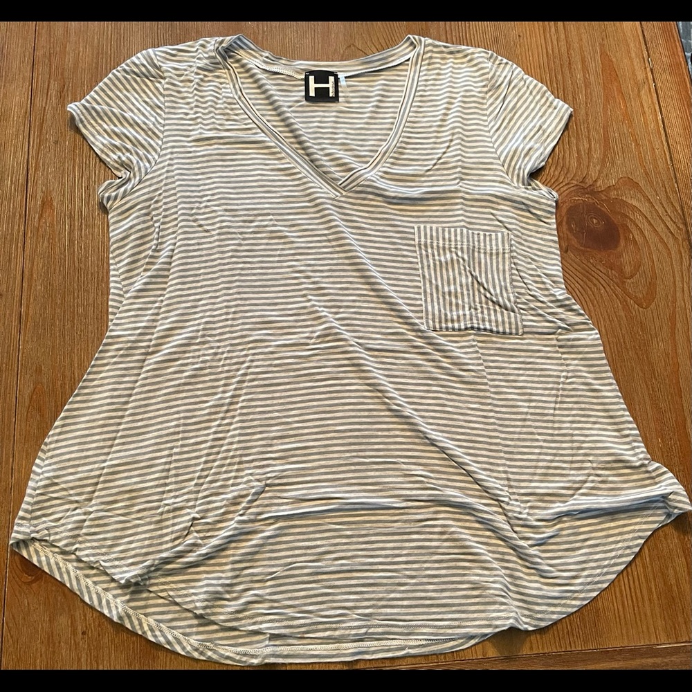 H by Bordeaux Striped V-neck Like New Sz L